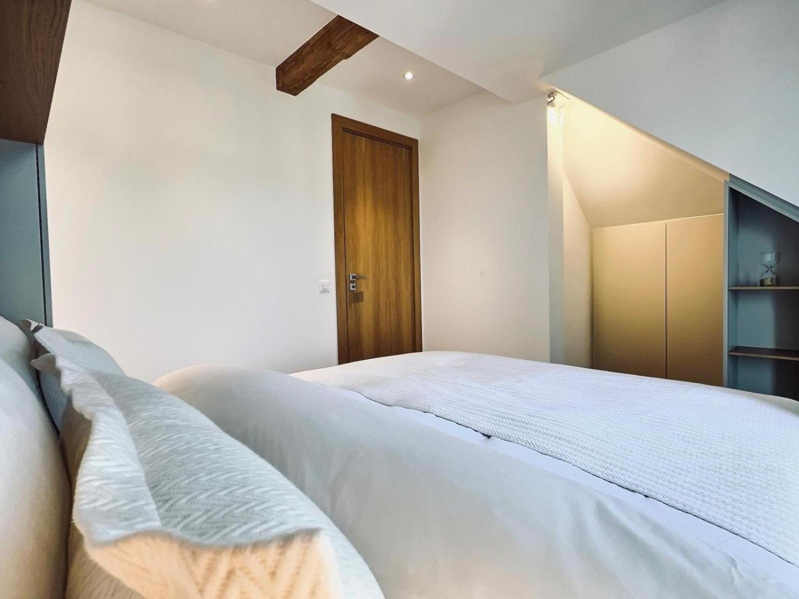 New Luxury Lake View Apartment - Lausanne Bagian luar foto