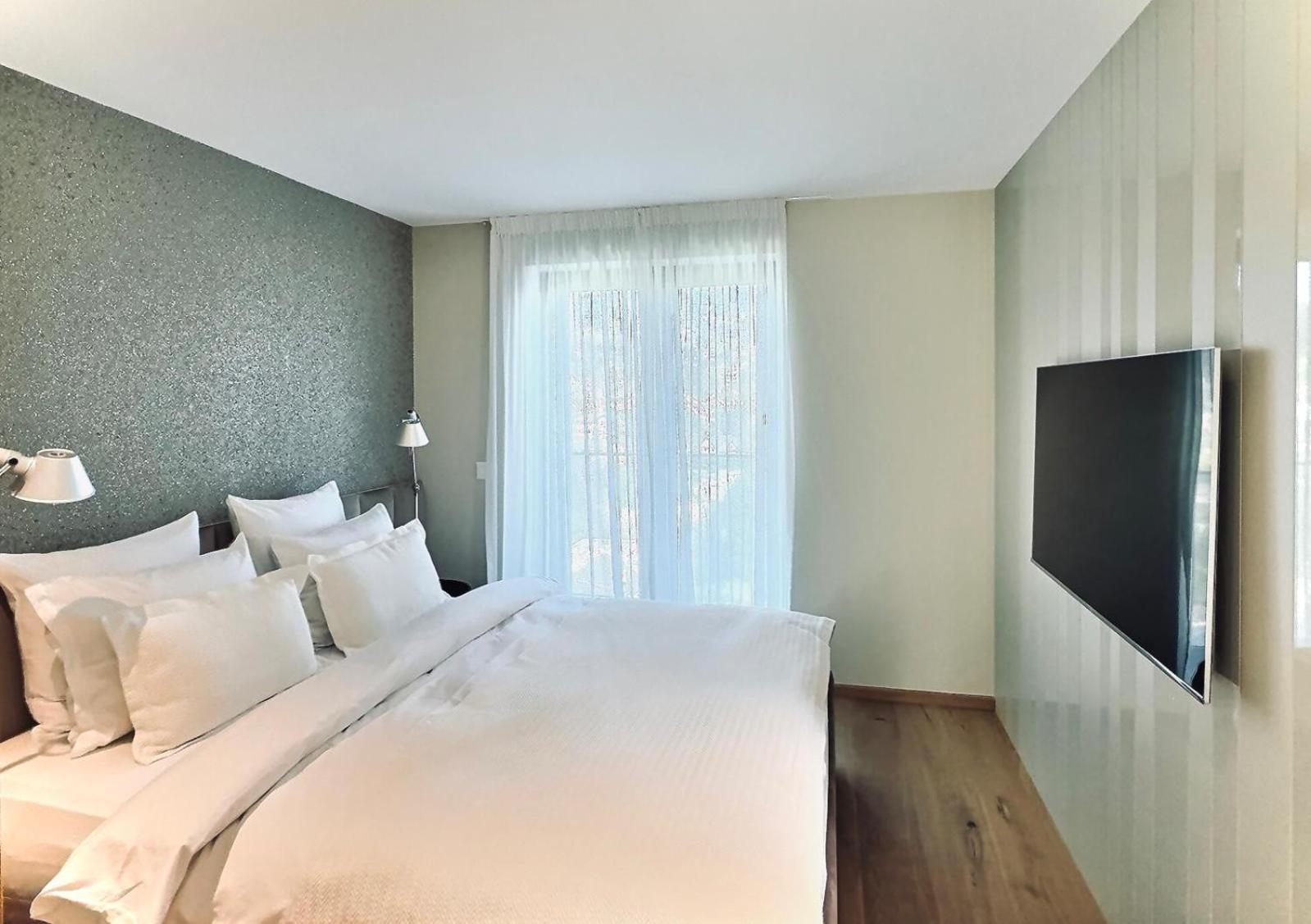 New Luxury Lake View Apartment - Lausanne Bagian luar foto